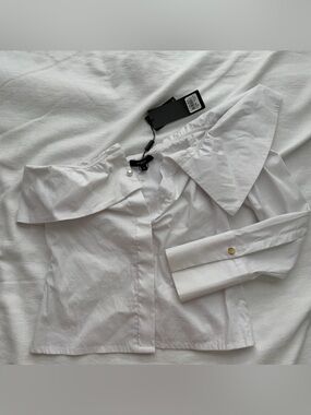 Studio F Crisp White Button-Down Shirt
